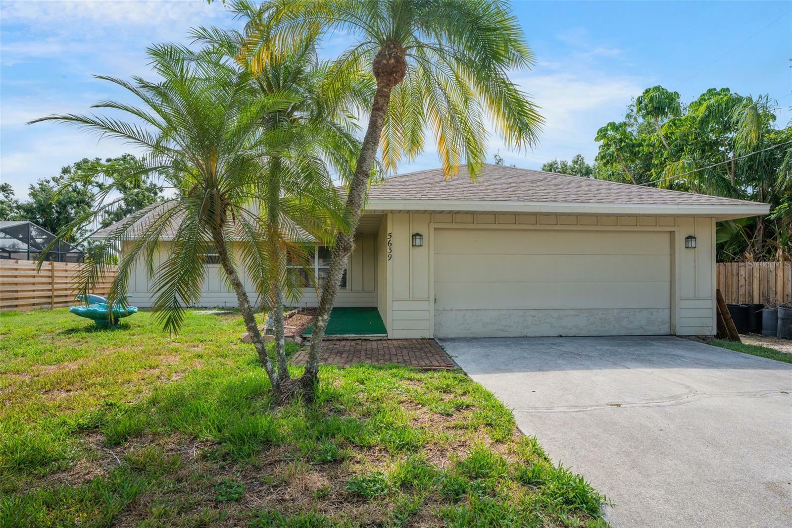 5639 Blount Avenue  Sarasota FL 34231 photo