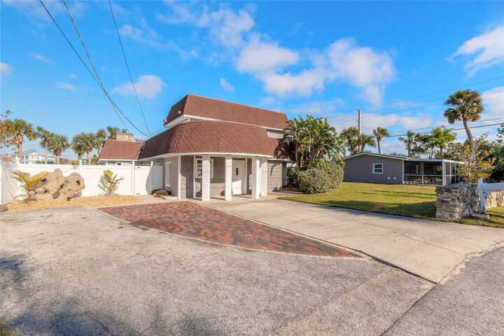 2900 S Peninsula Drive  Daytona Beach FL 32118 photo