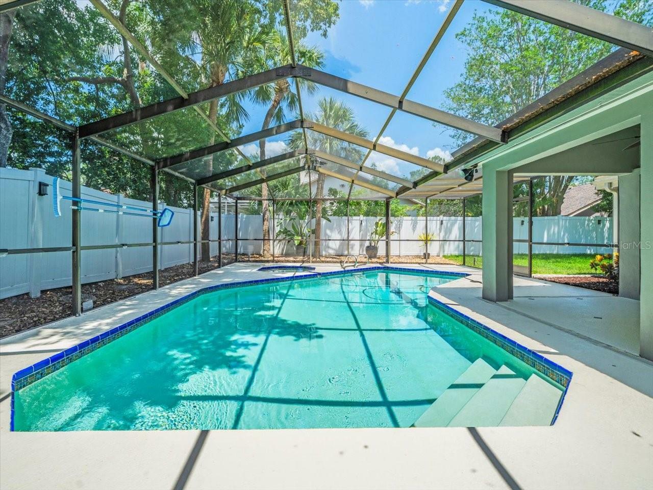 Property Photo: 14103 Stonebrook Court FL 33624