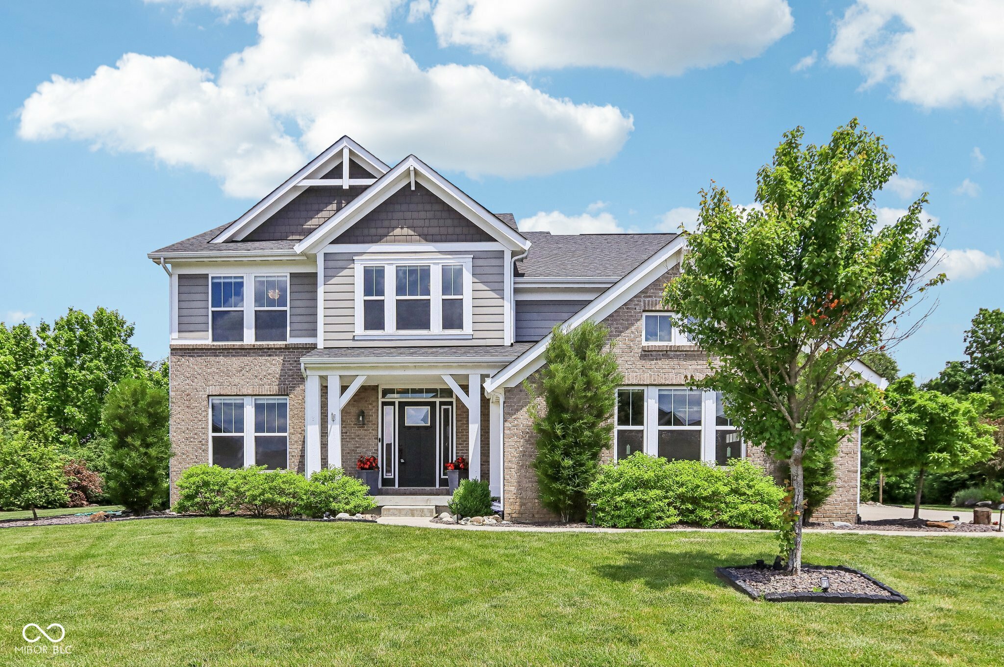 Property Photo: 644 Ridge Gate Drive IN 46112