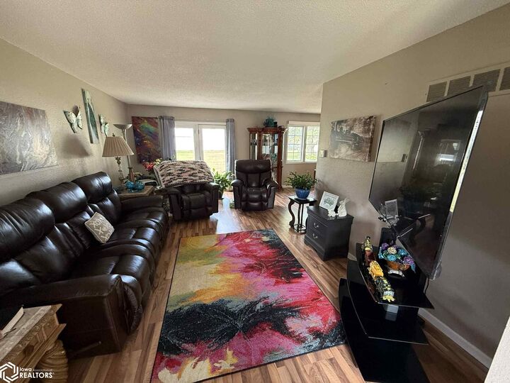 Property Photo:  720 Pershing Street  IA 52625