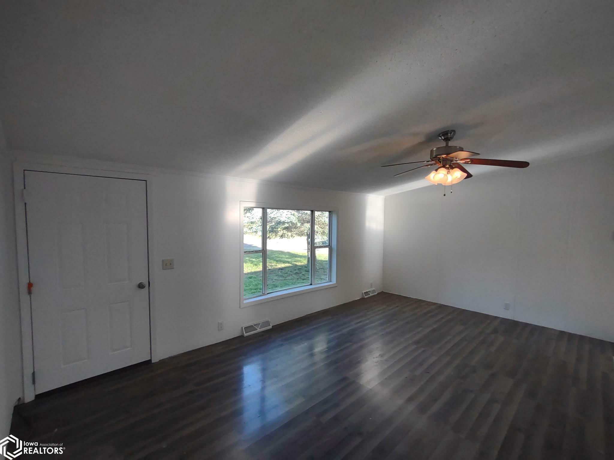 Property Photo: 120 Evergreen Street IL 61471