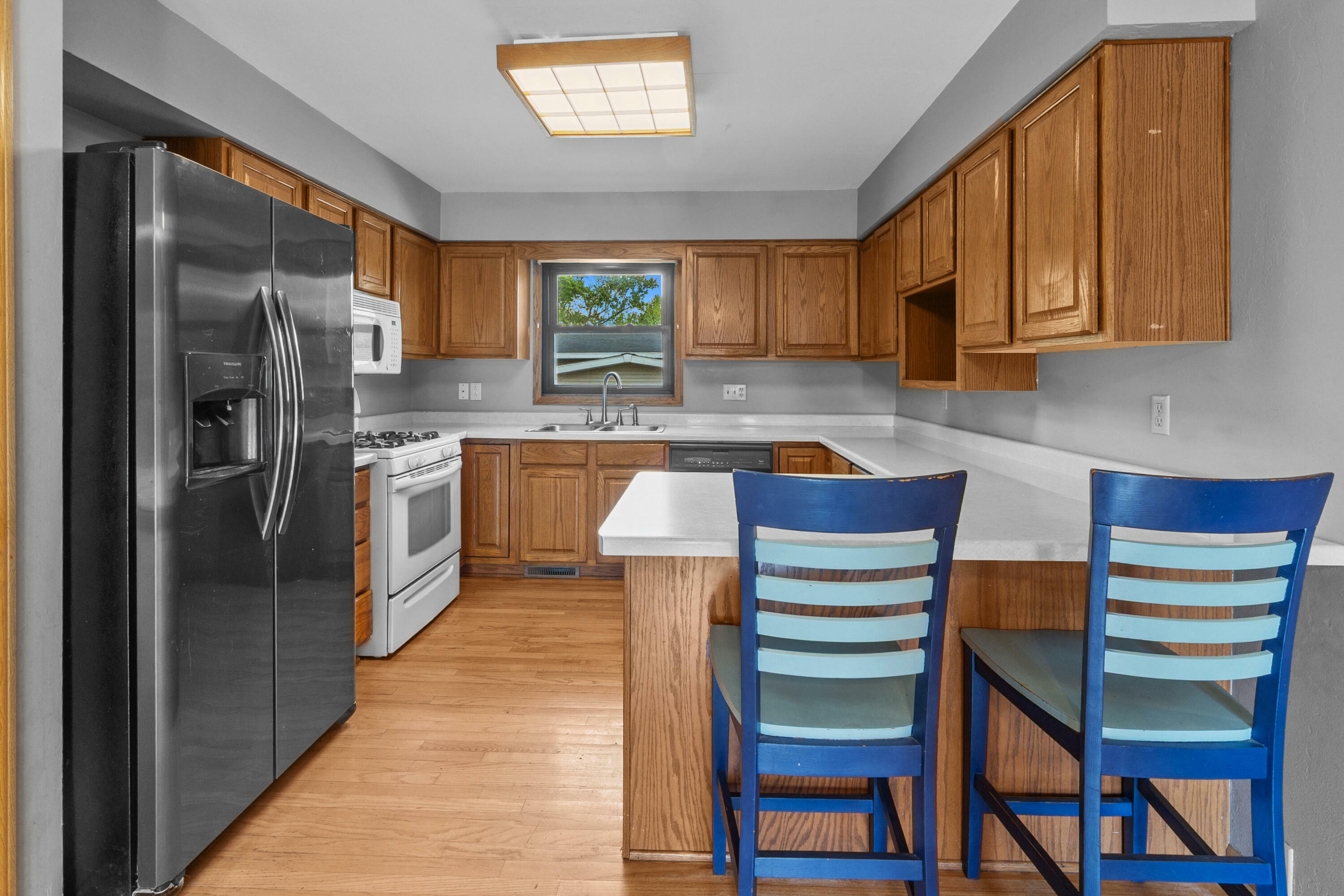 Property Photo: 7 Ridgway St WI 53121