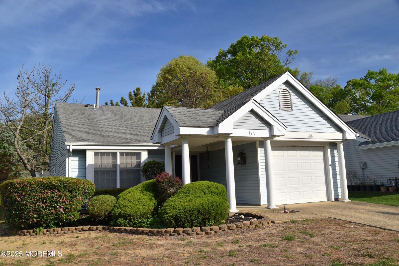 Property Photo:  126 Cardigan Court  NJ 08759 