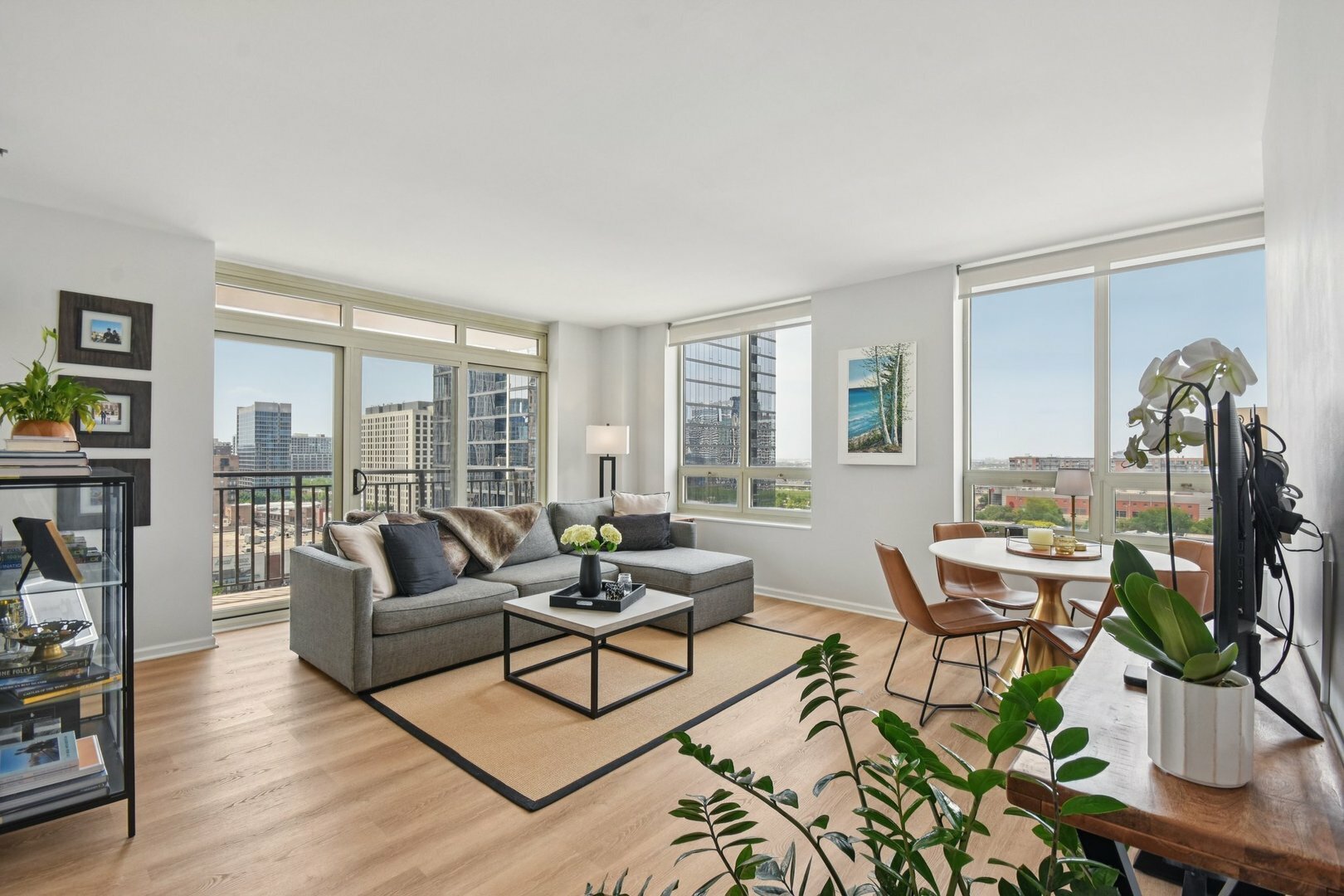 Property Photo: 1111 S Wabash Avenue 1410 IL 60605