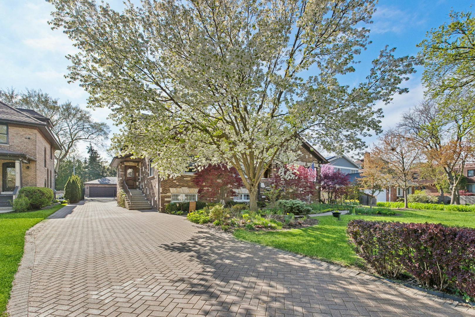 Property Photo: 1424 Glencoe Avenue IL 60035