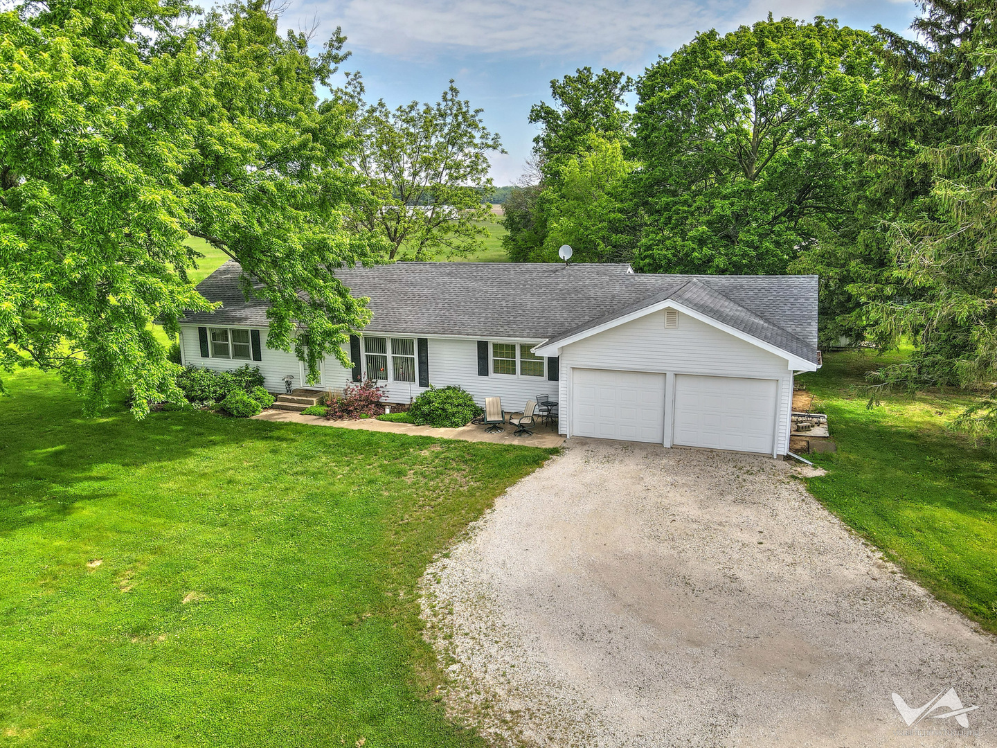 Property Photo: 43W888 Hughes Road IL 60119