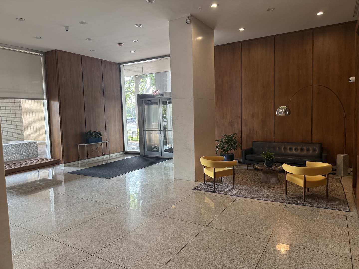 Property Photo: 3600 N Lake Shore Drive 1319 IL 60613