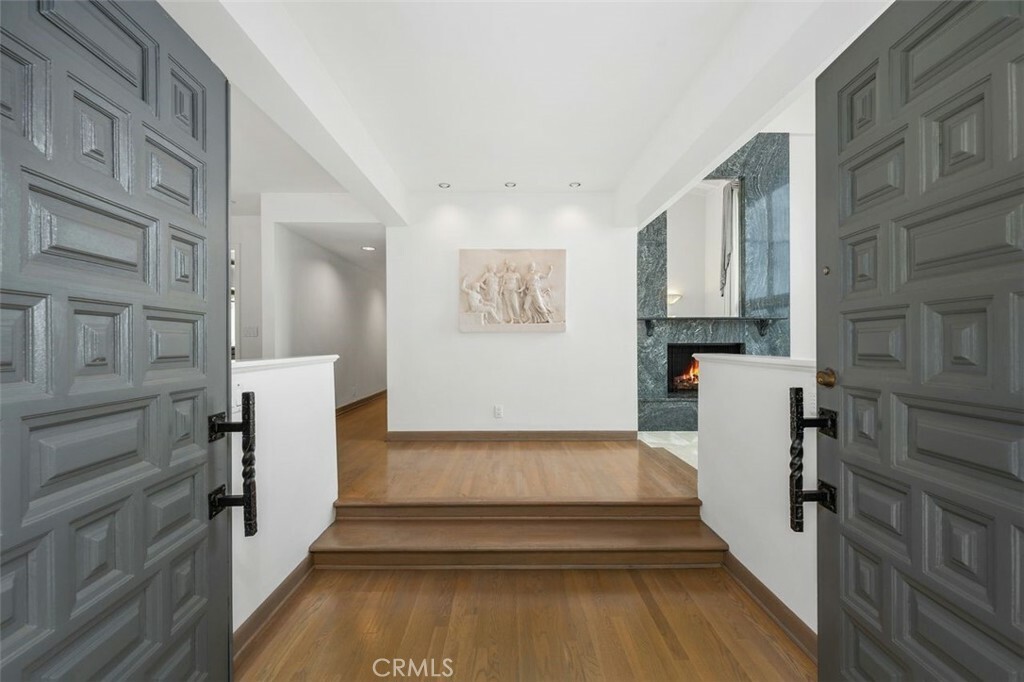 Property Photo: 953 Via Del Monte CA 90274