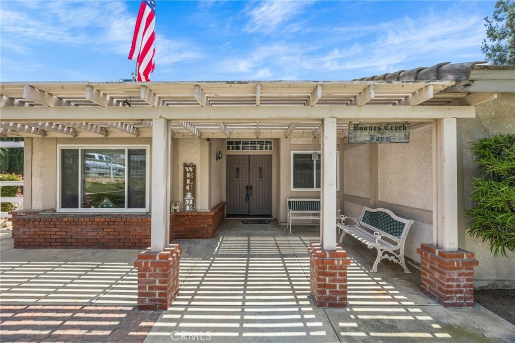 Property Photo: 17477 Owl Tree Road CA 92504