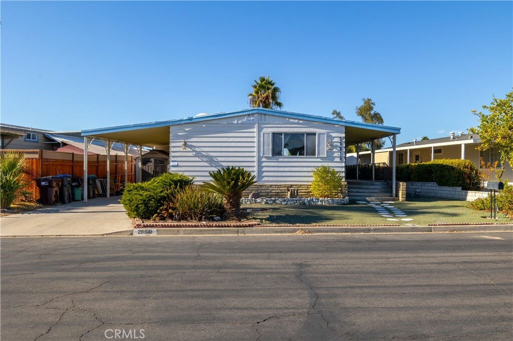 Property Photo: 28810 Calle De La Paz CA 92563