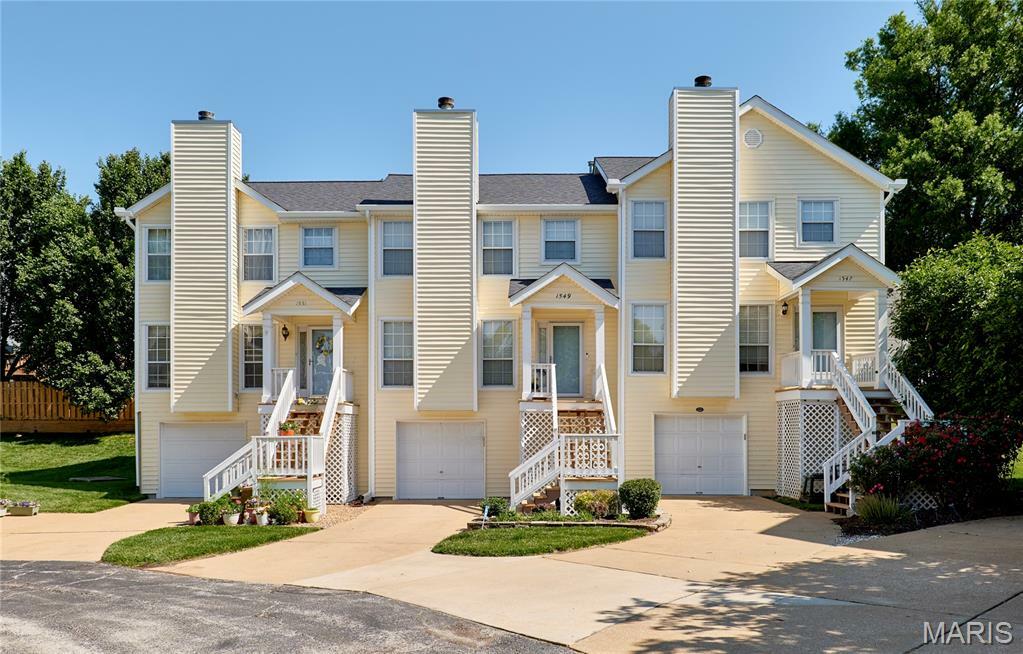 Property Photo: 1549 Whispering Creek Drive MO 63021
