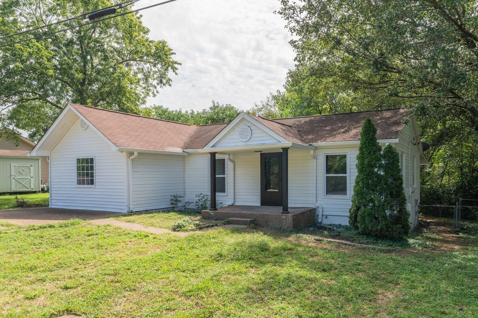 Property Photo: 134 Ray Ave TN 37138