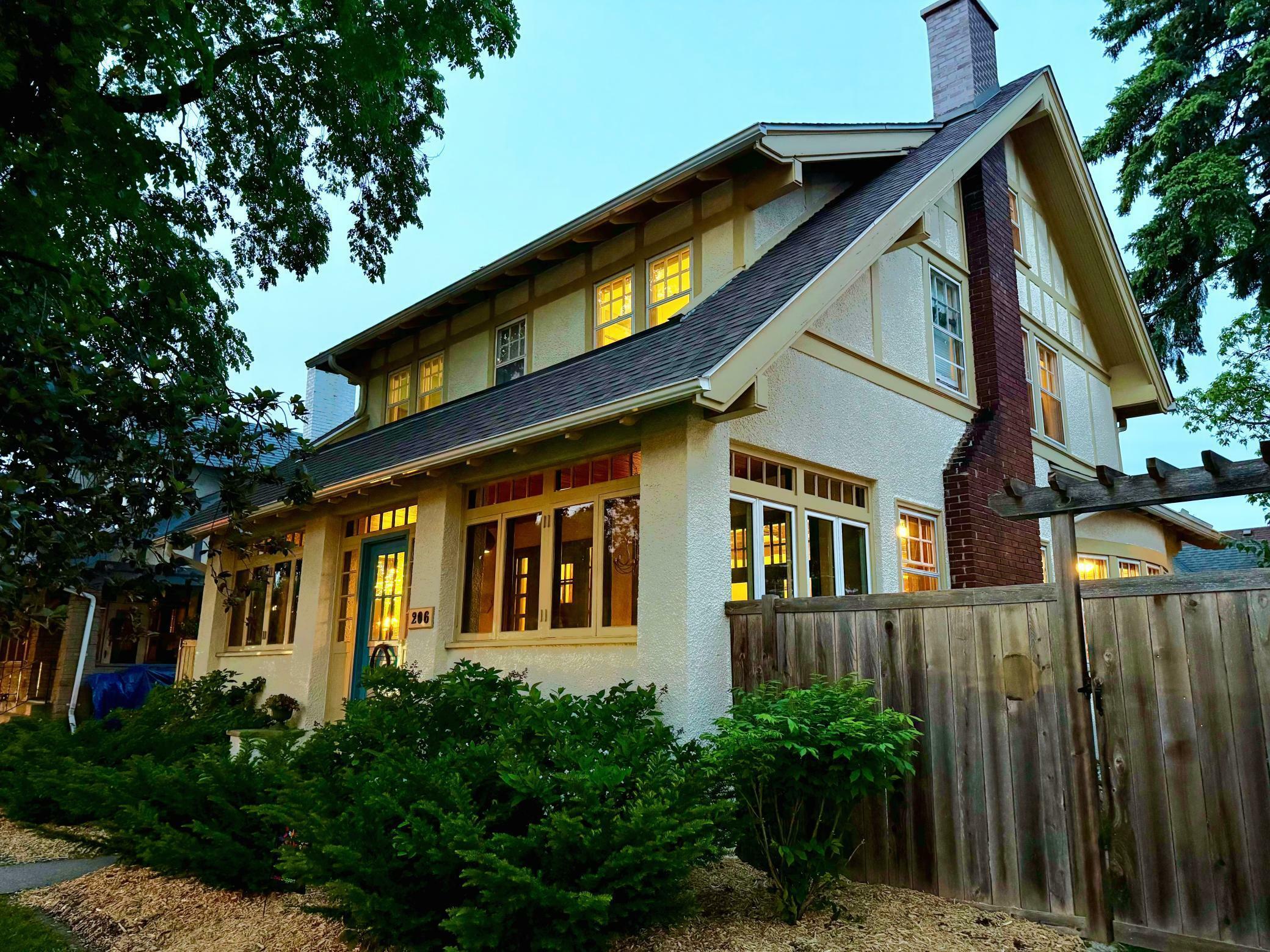 Property Photo: 206 Lexington Parkway N MN 55104
