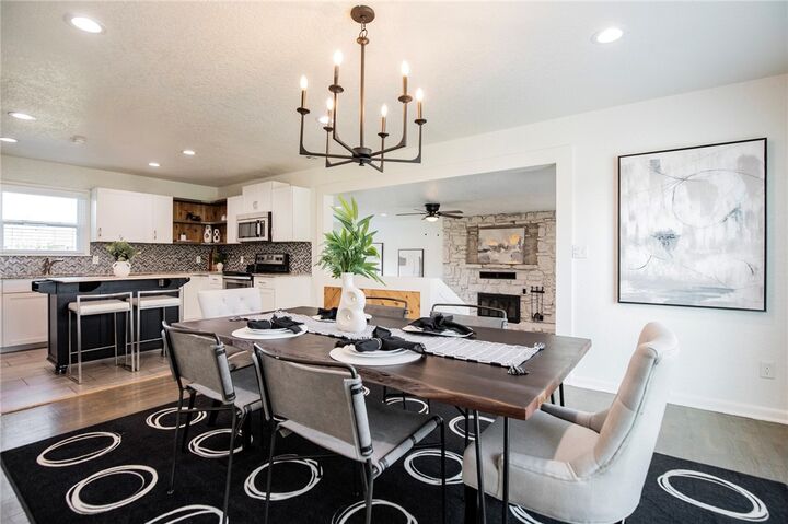 Property Photo: 809 NW 11th Street AR 72712