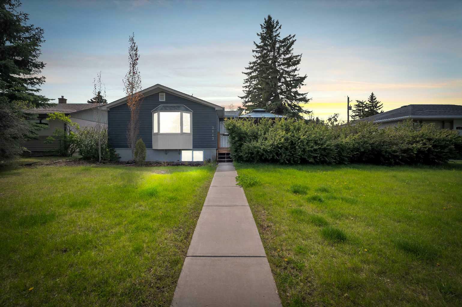 Property Photo: 3143 45 Street SW AB T3E 3T7