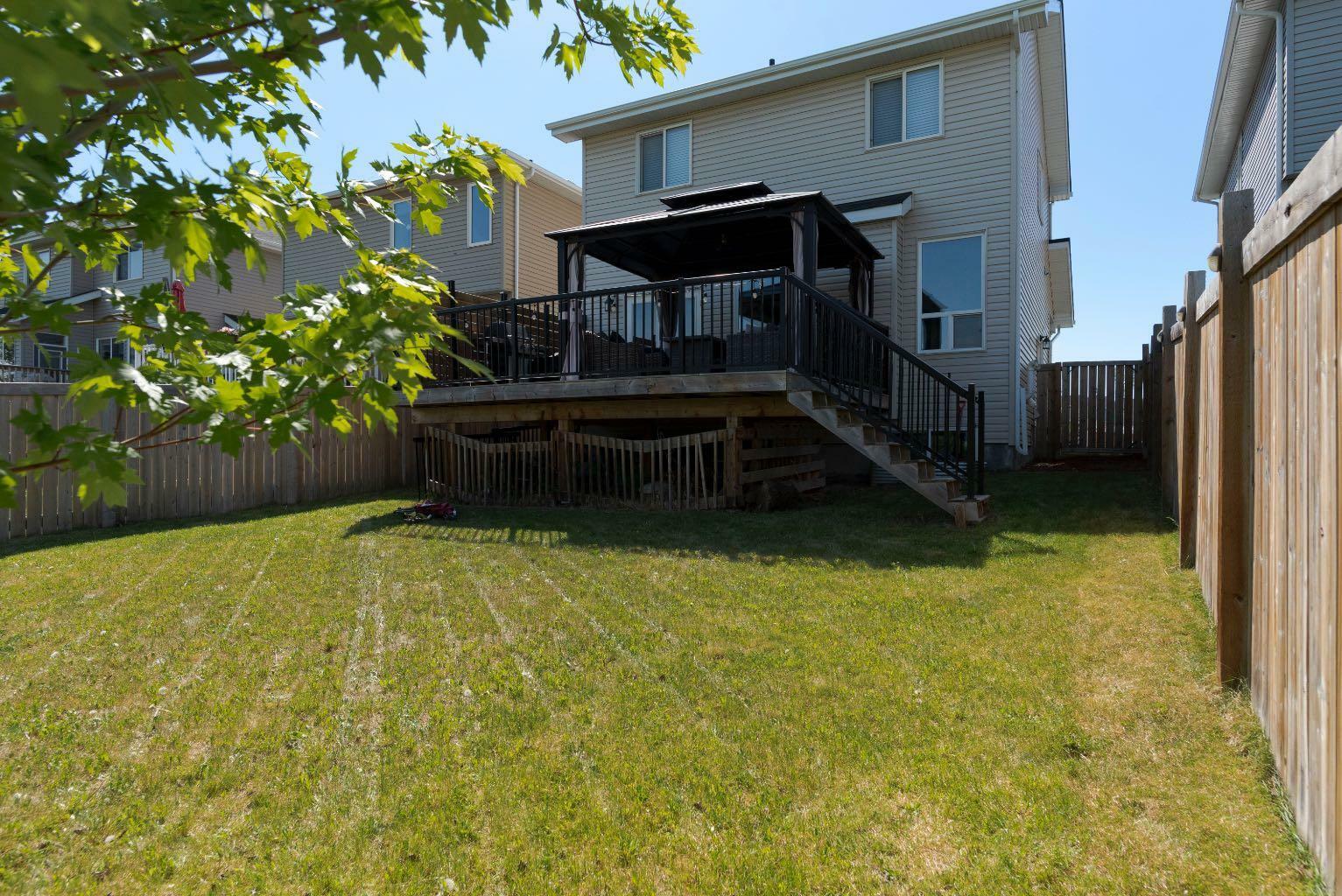 Photo de la propriété: 384 Dixon Road AB T9K 2Y6