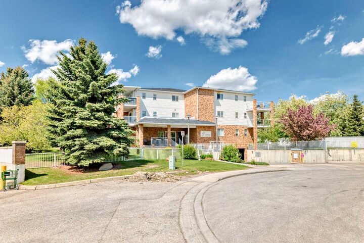 165 Manora Place NE 435  Calgary AB T2A 7X5 photo