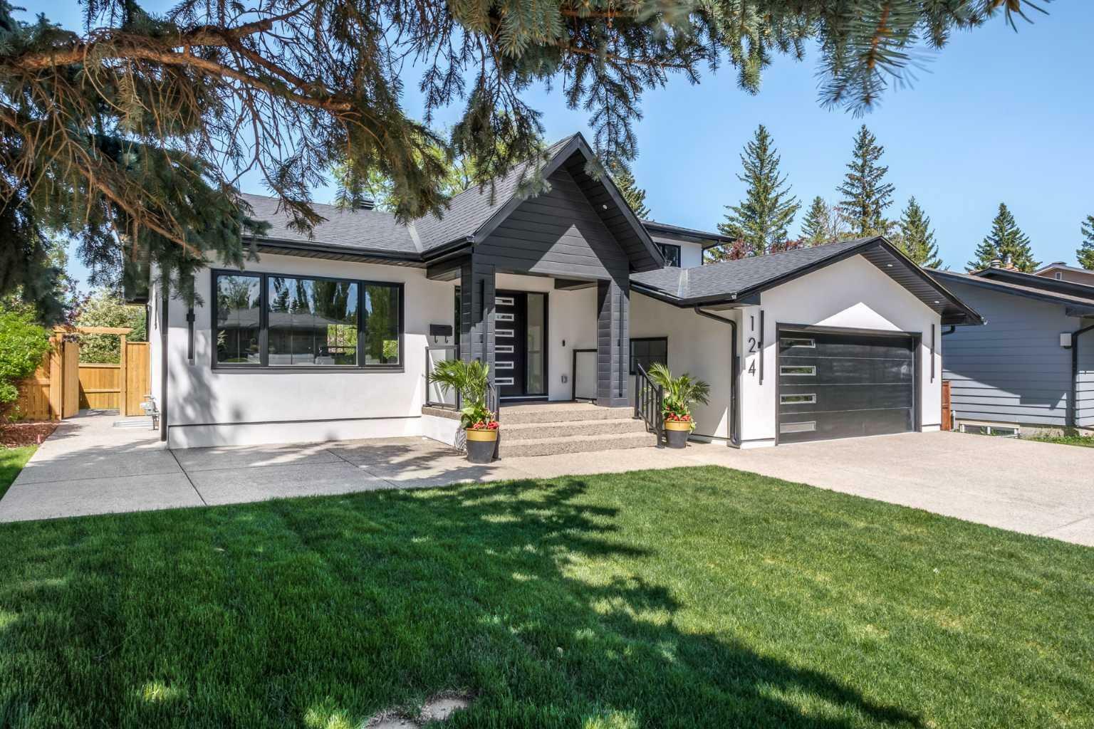 Photo de la propriété: 124 Oakhampton Place SW AB T2V 4B2