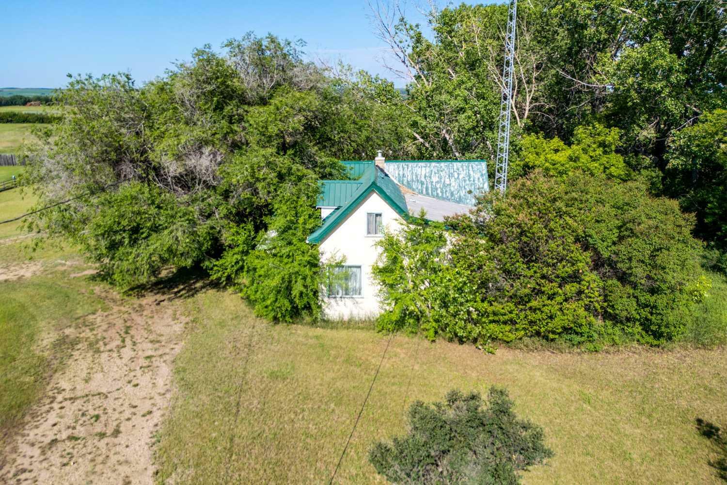 Property Photo: 5124 53 Street AB T0B 1K0