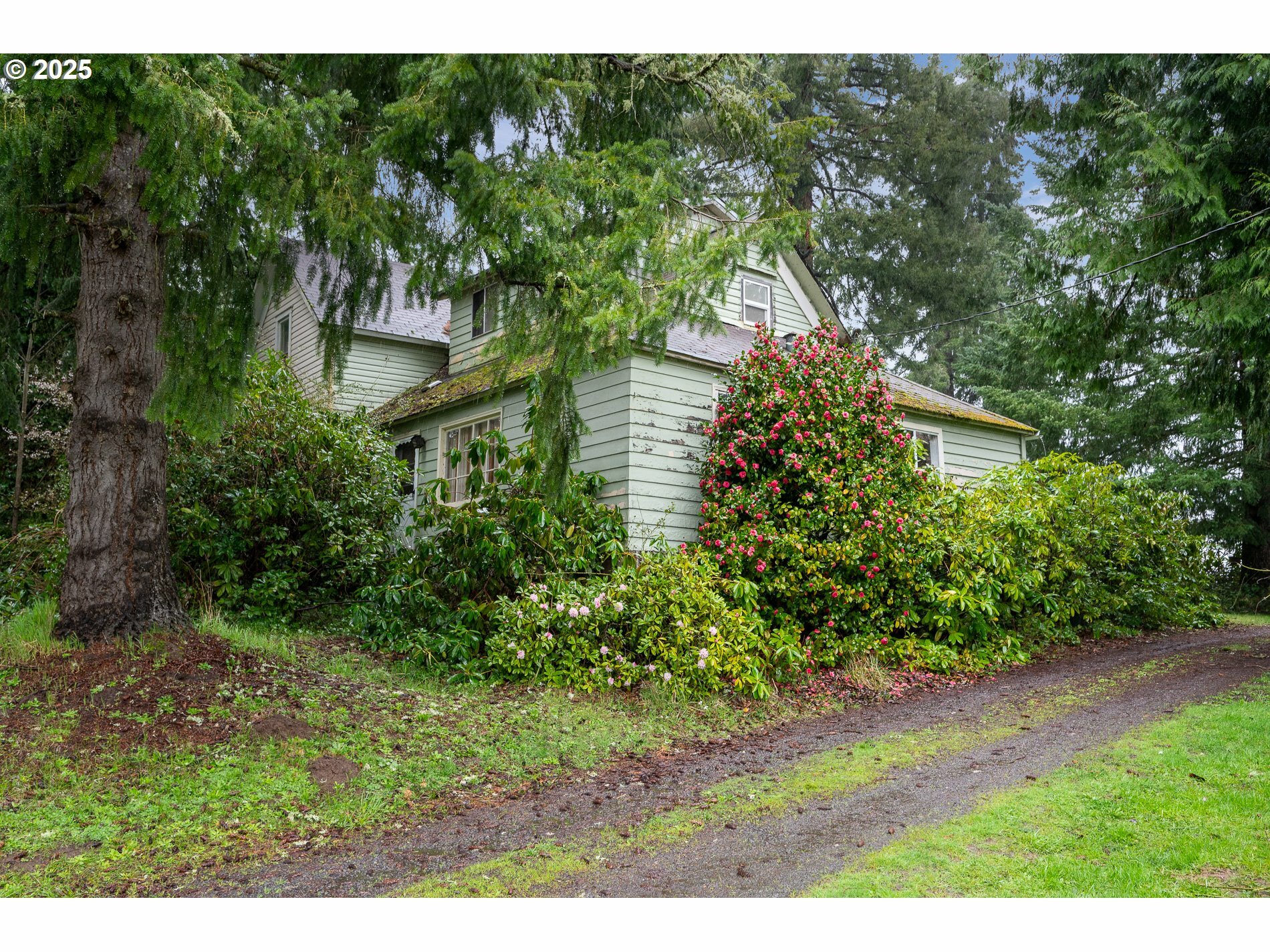 Property Photo: 20812 SW Elwert Rd OR 97140