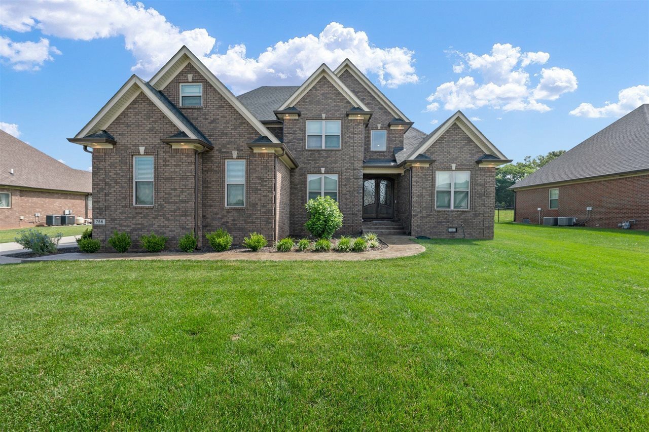 Property Photo: 756 Elkhorn Peak Drive KY 42104