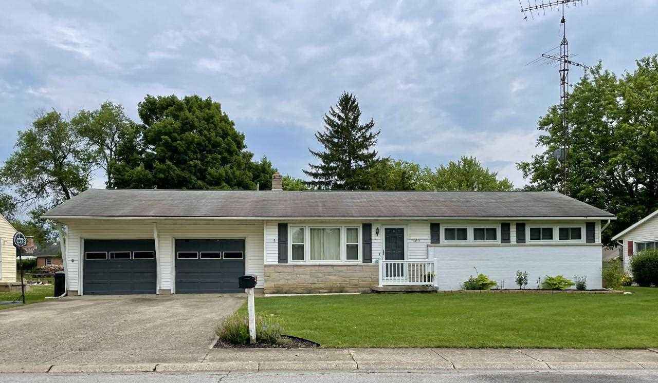 Property Photo: 409 Maple Nut Drive IN 47330