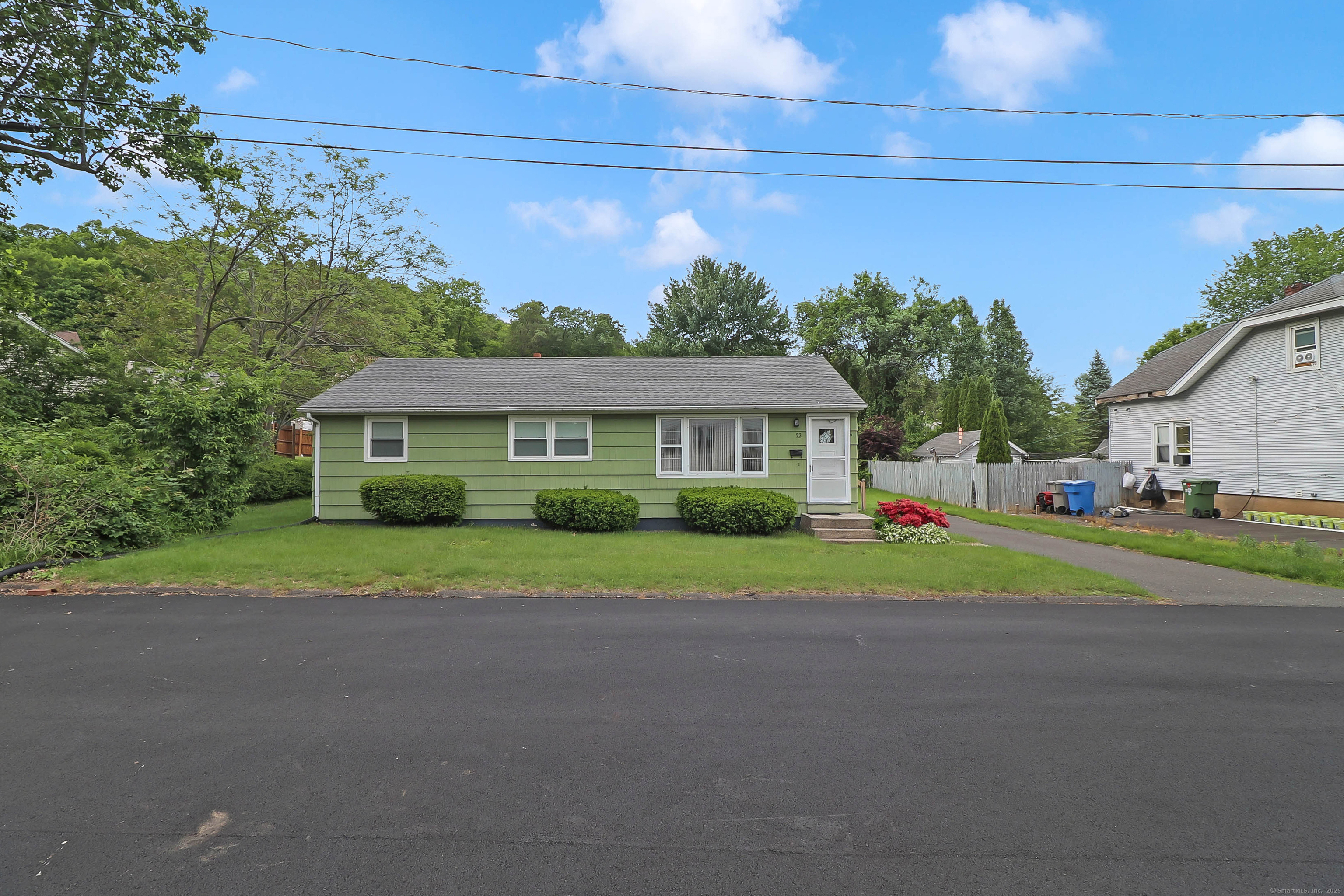Property Photo:  52 Fairview Avenue  CT 06010 