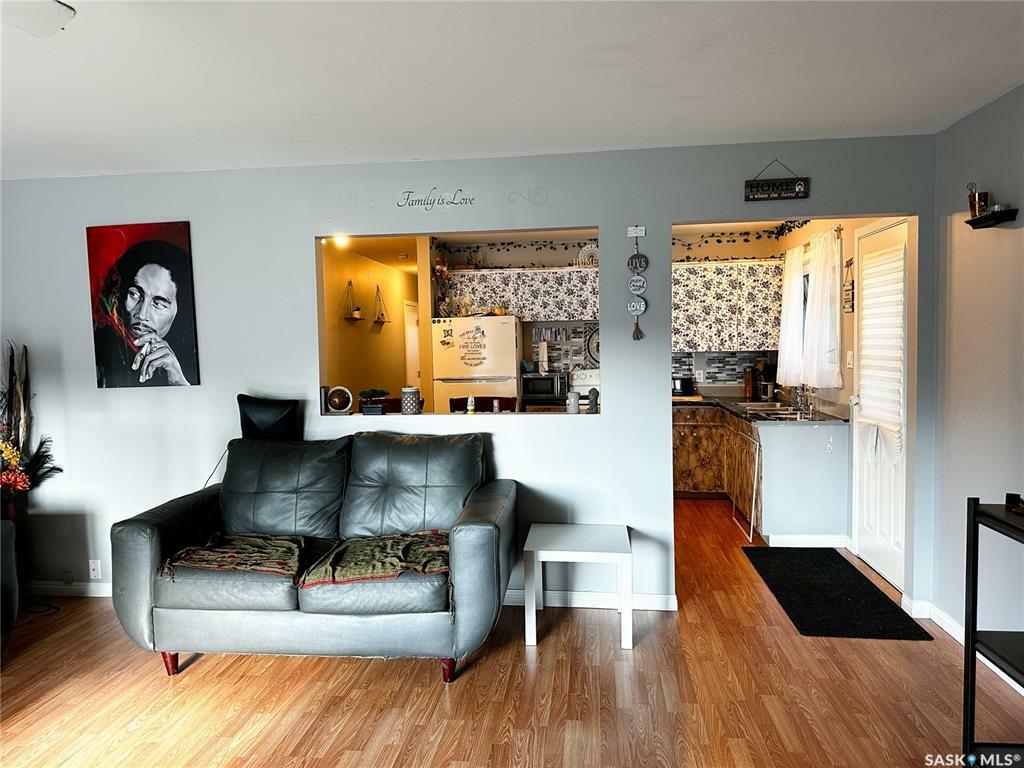 Property Photo: 2110 101st Crescent SK S9A 1C3