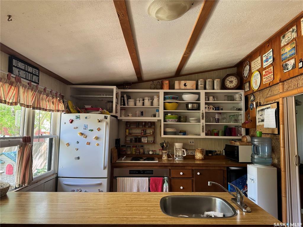 Property Photo: 580 Nicoll Avenue SK S0G 4C0