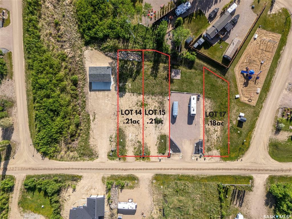 Property Photo:  914 Diamond Willow Drive  SK S0M 1A0 