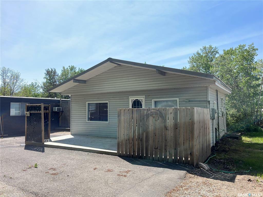 Property Photo: 513 Sandy Lane SK S0A 1A0
