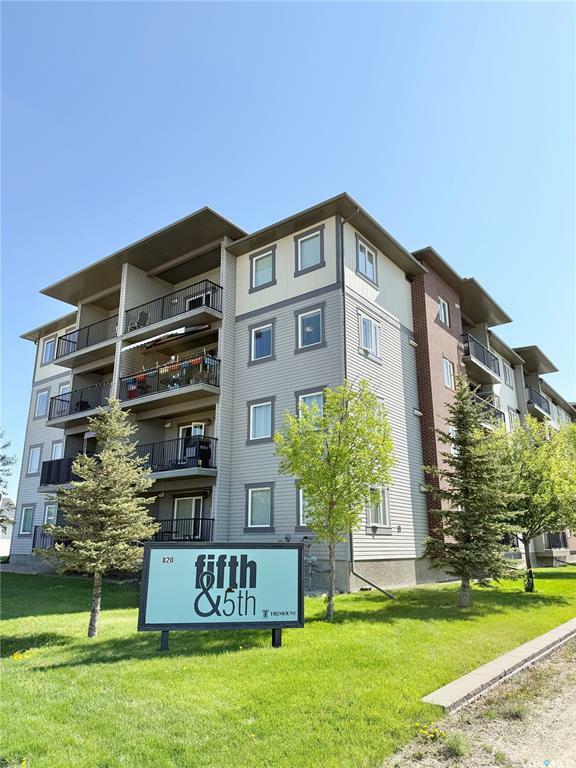 820 5th Street NE 302  Weyburn SK S4H 2V2 photo