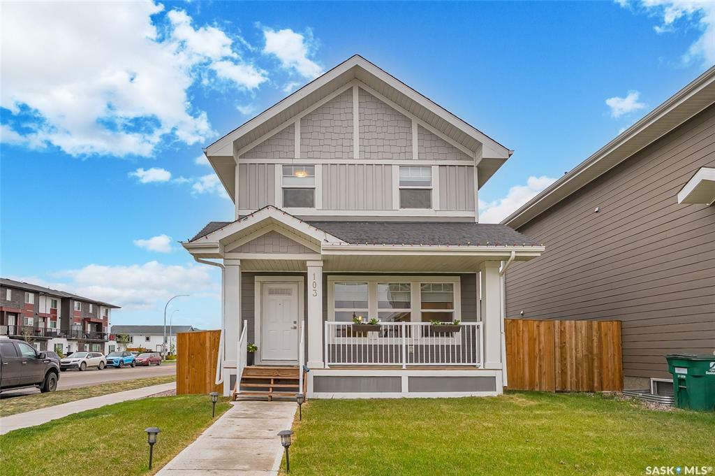 Property Photo: 103 Stilling Mews SK S7V 0P4
