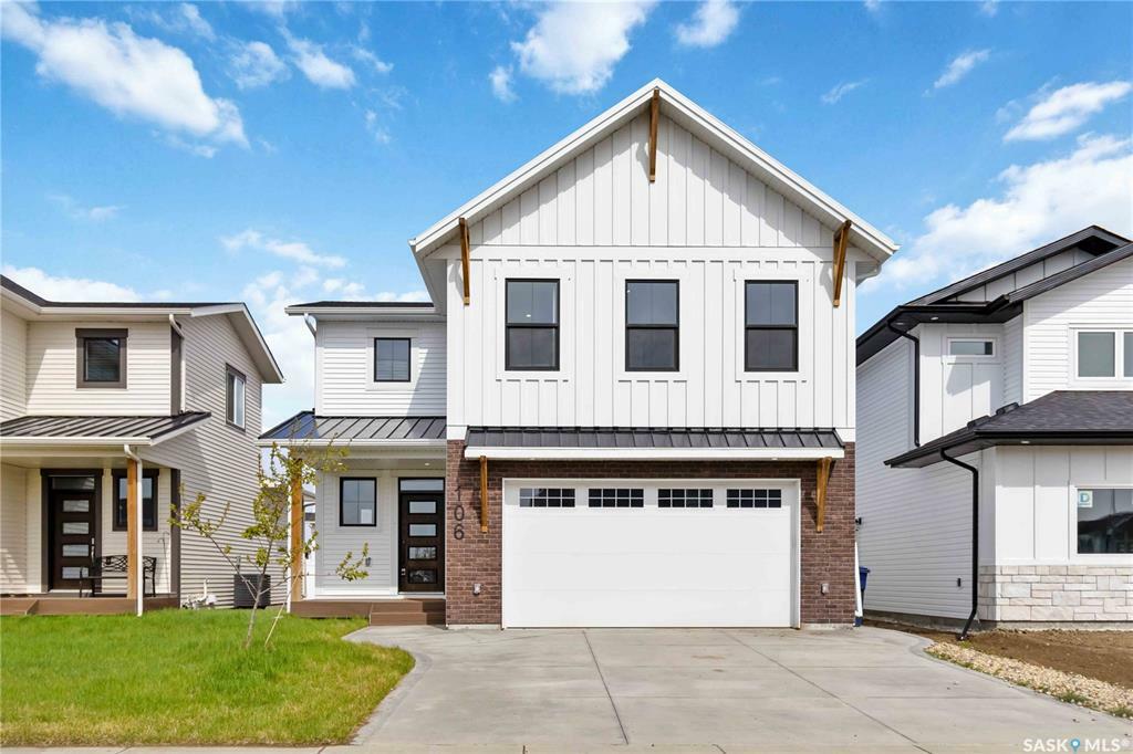 Property Photo:  106 Haverstock Crescent  SK S7W 1E2 