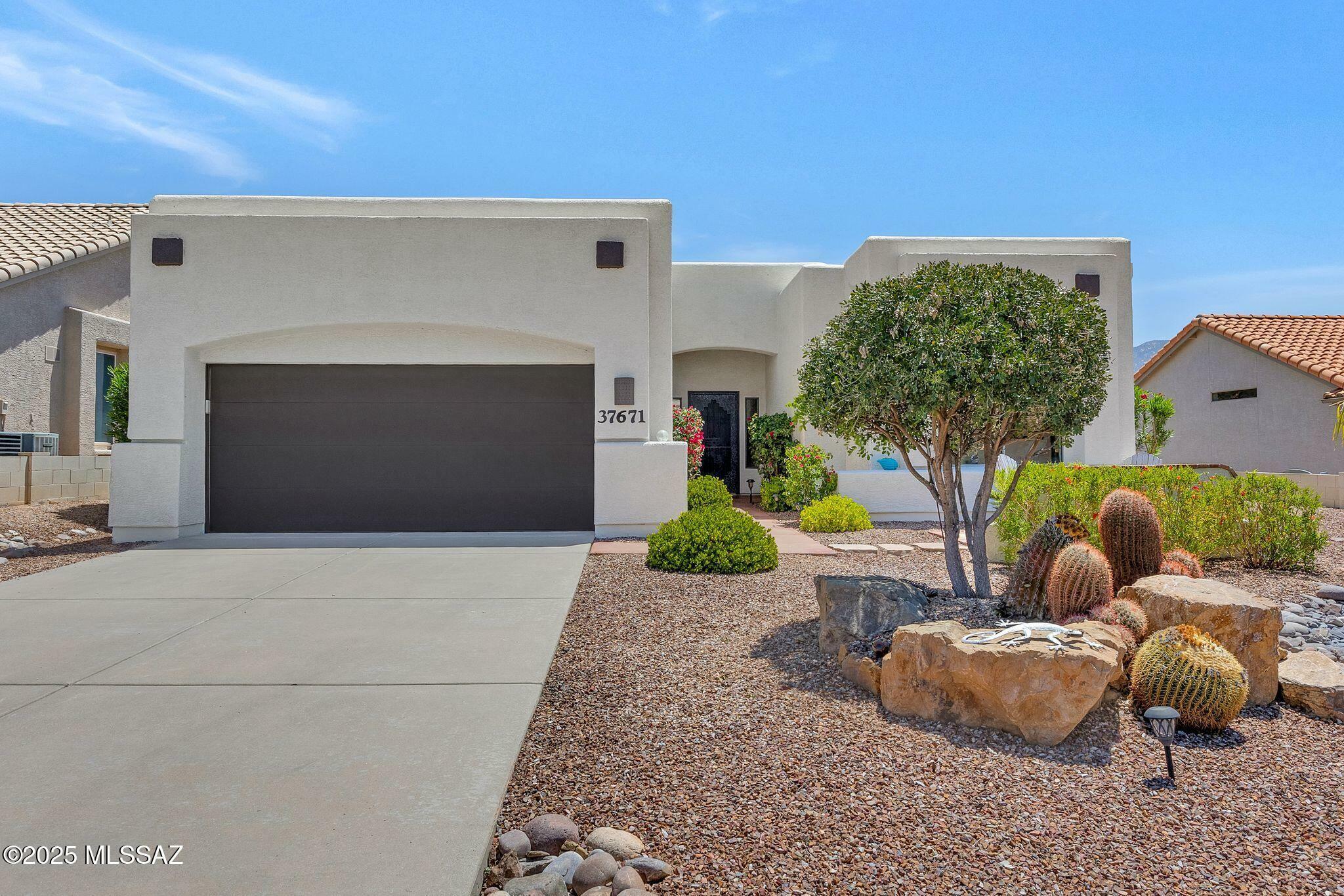 Property Photo: 37671 S Hill Side Drive AZ 85739