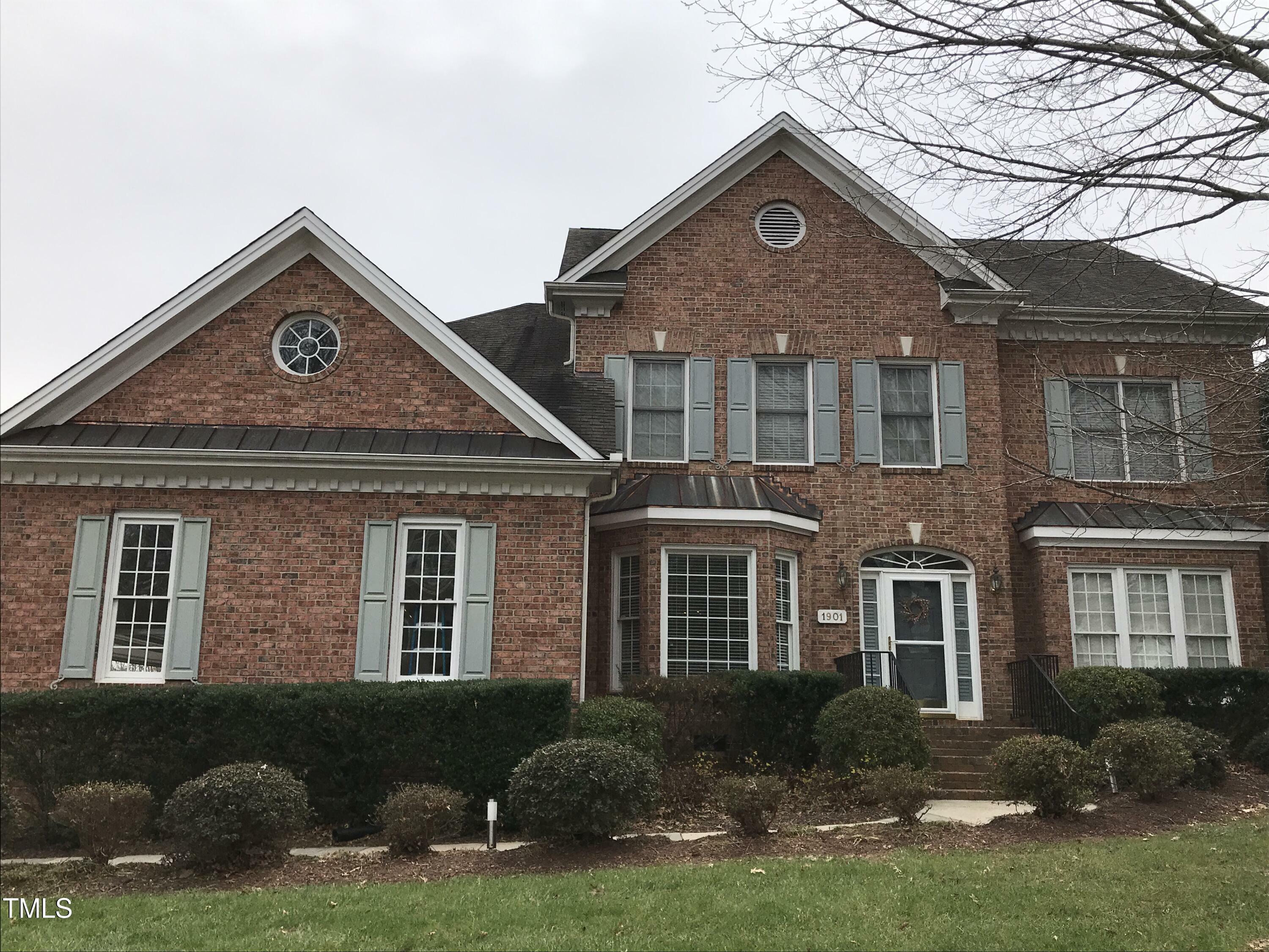 Property Photo: 1901 Kenwyck Manor Way NC 27612