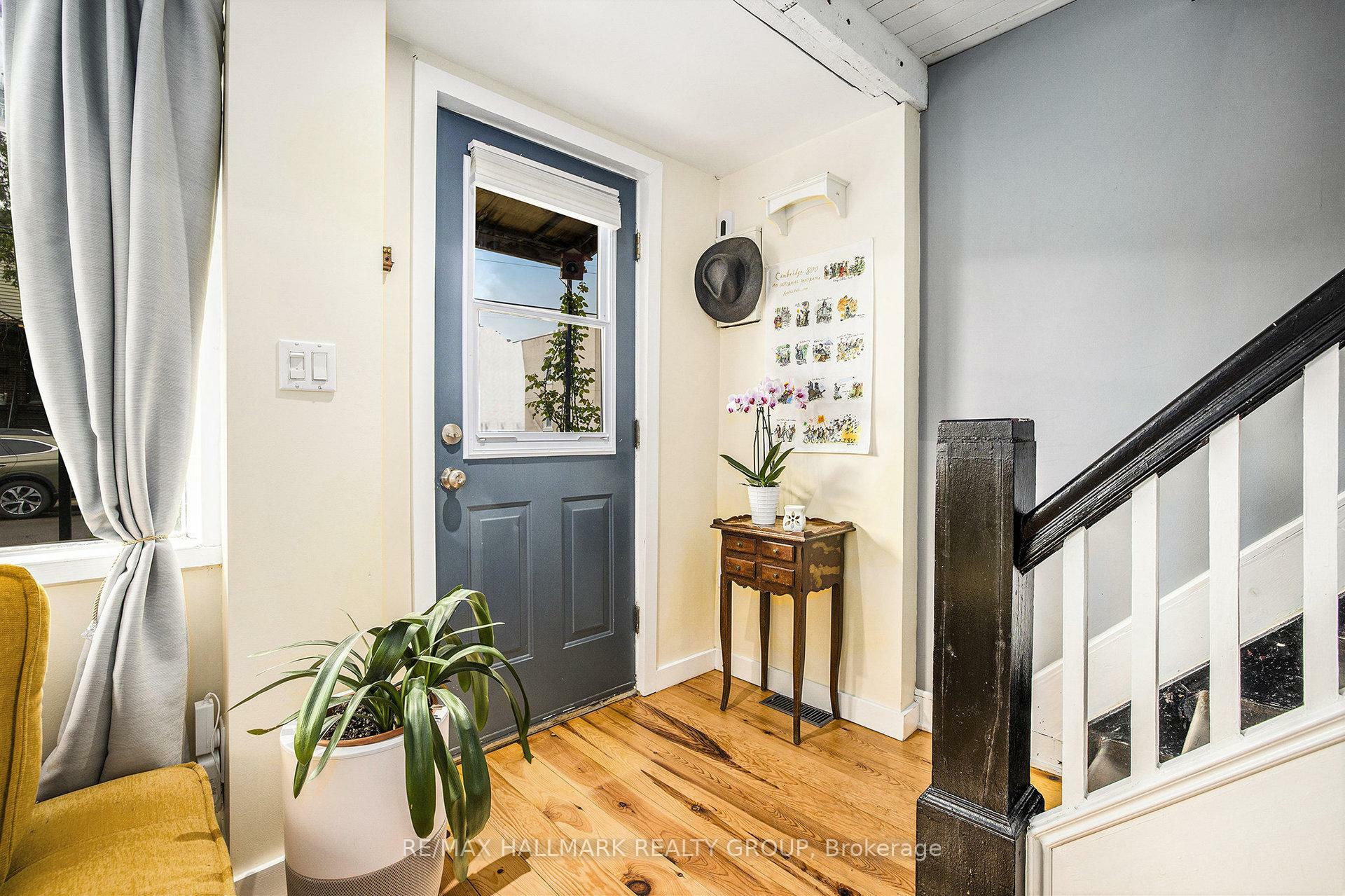 Property Photo: 125 Marier Avenue ON K1L 5R9