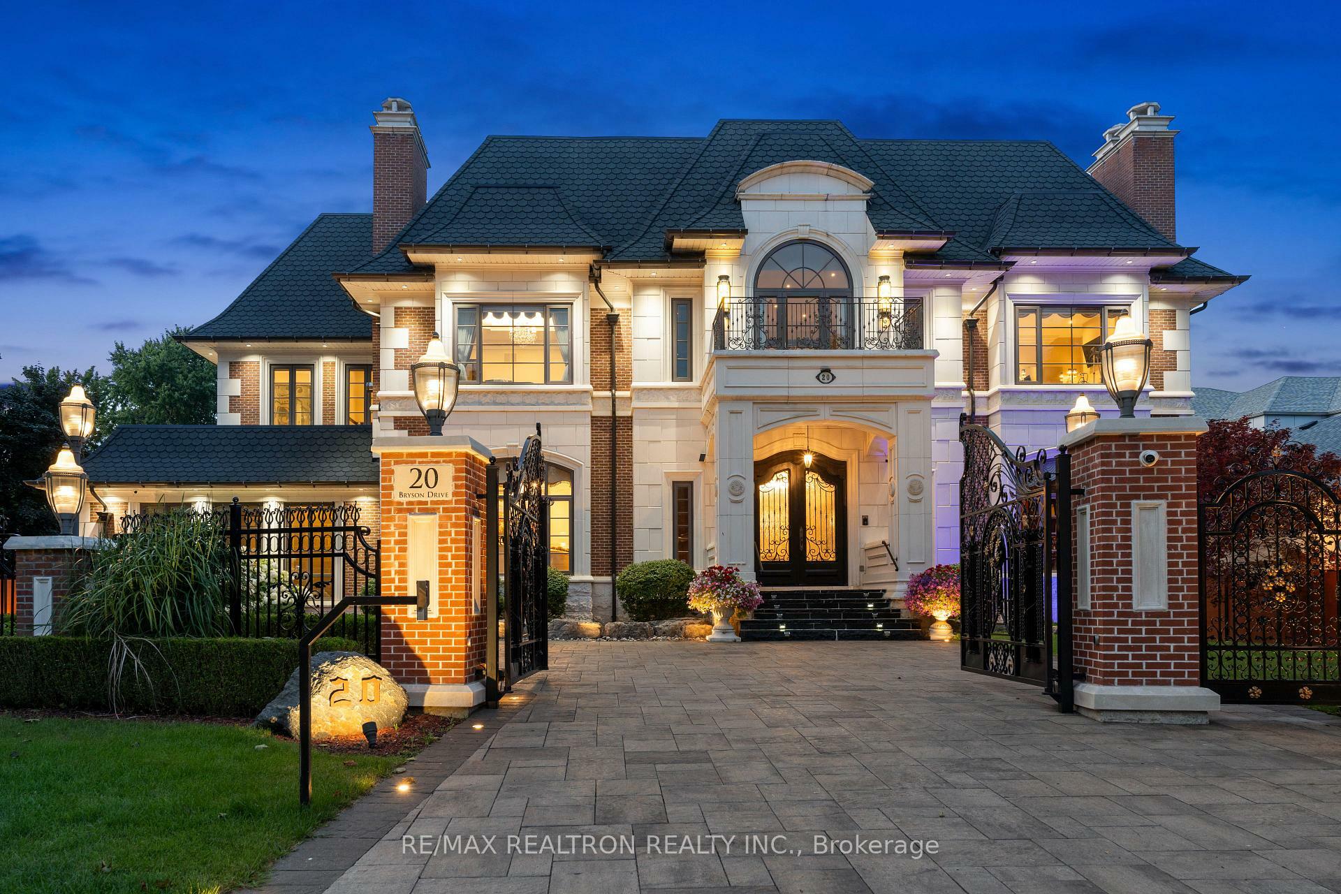 20 Bryson Drive  Richmond Hill ON L4C 6E3 photo