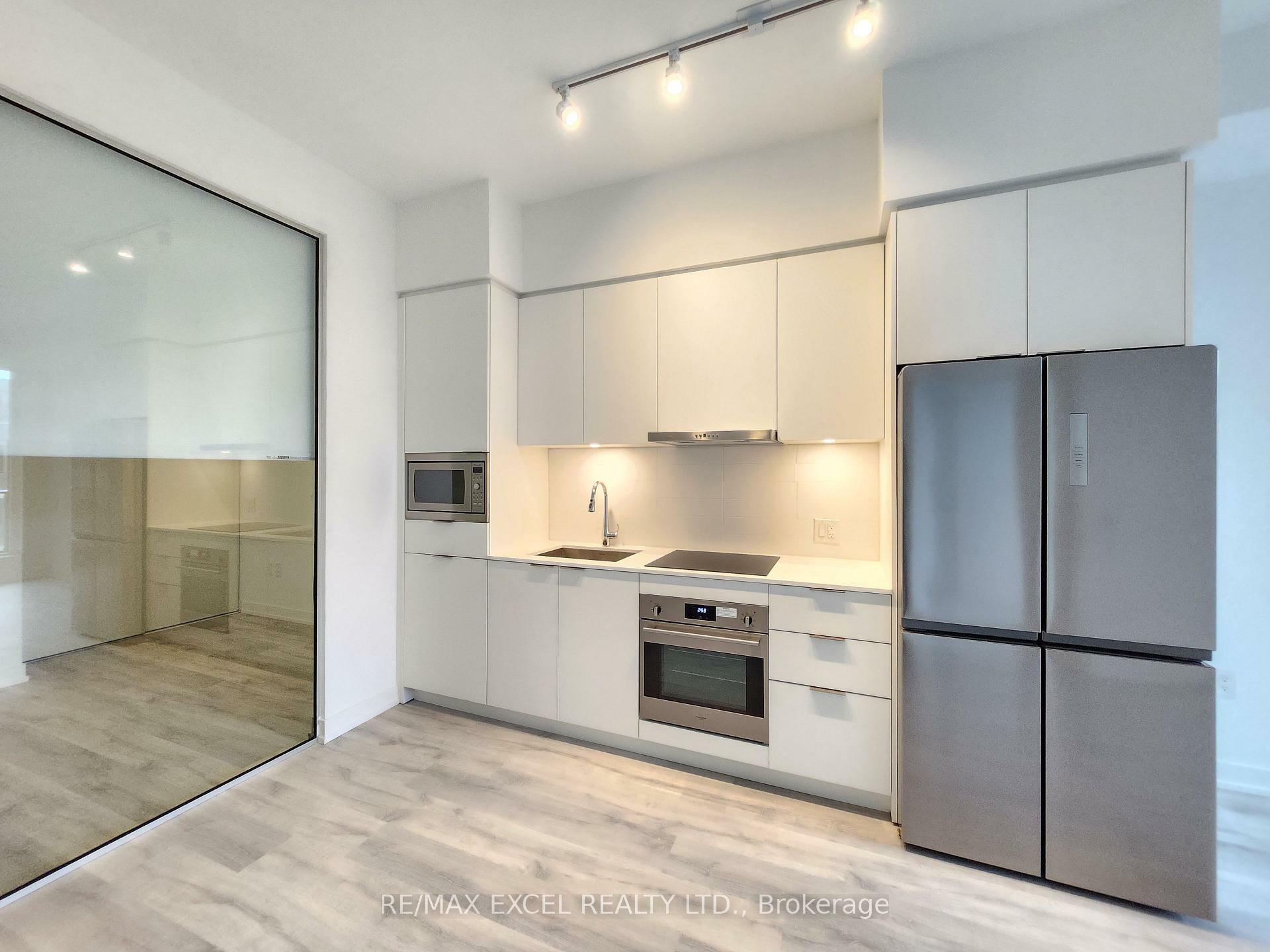 Property Photo: 8 Olympic Garden Drive S622 ON M2M 4E7