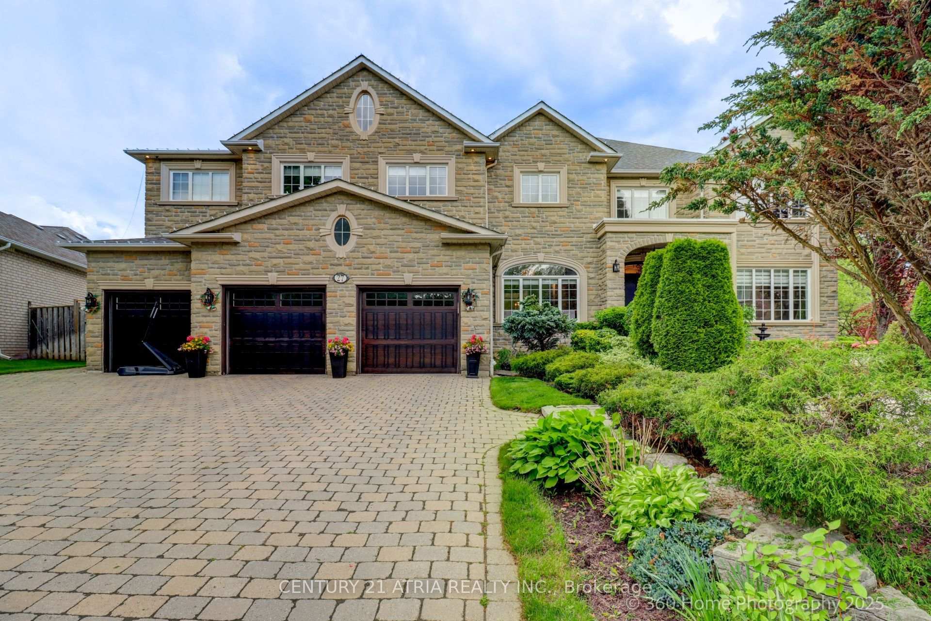 Property Photo: 27 Glacier Court ON L6A 2V3
