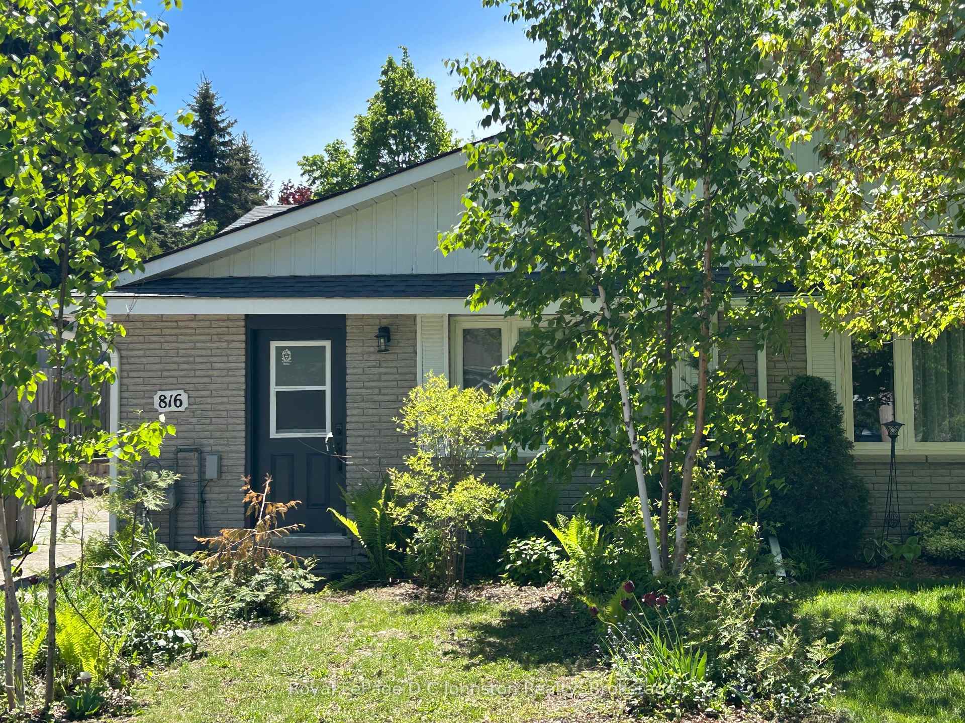 816 River Street E  Saugeen Shores ON N0H 2C4 photo