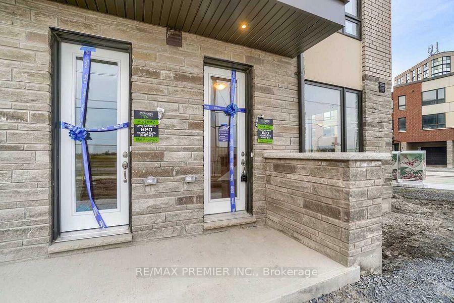 Property Photo: 620 Rexdale Boulevard 4 ON M9W 6T4