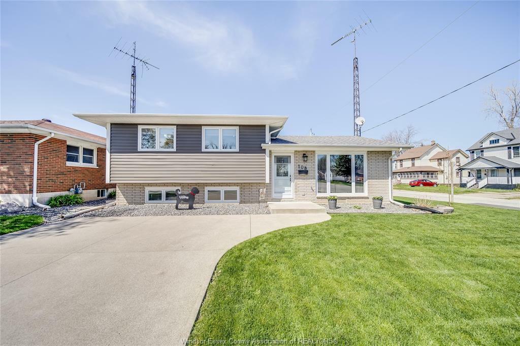 Photo de la propriété: 108 Wellington Street ON N9Y 1L4