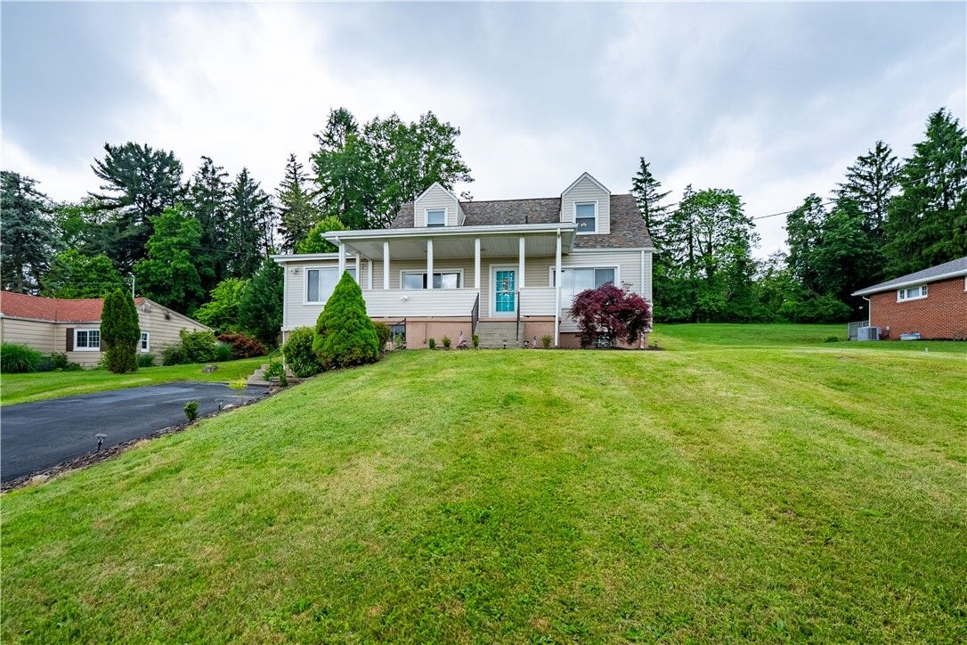 Property Photo:  207 McCartney Dr  PA 15108 