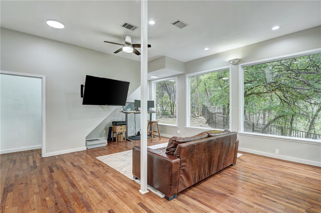 Property Photo: 8804 Mountain Ridge Drive B TX 78759