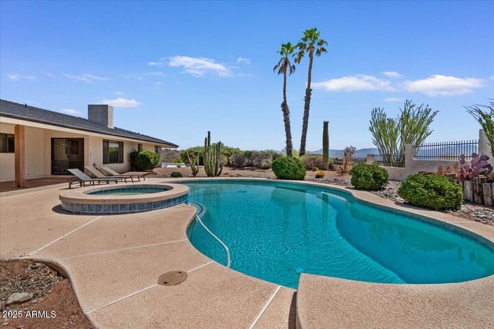 Property Photo: 16457 N Aspen Drive AZ 85268