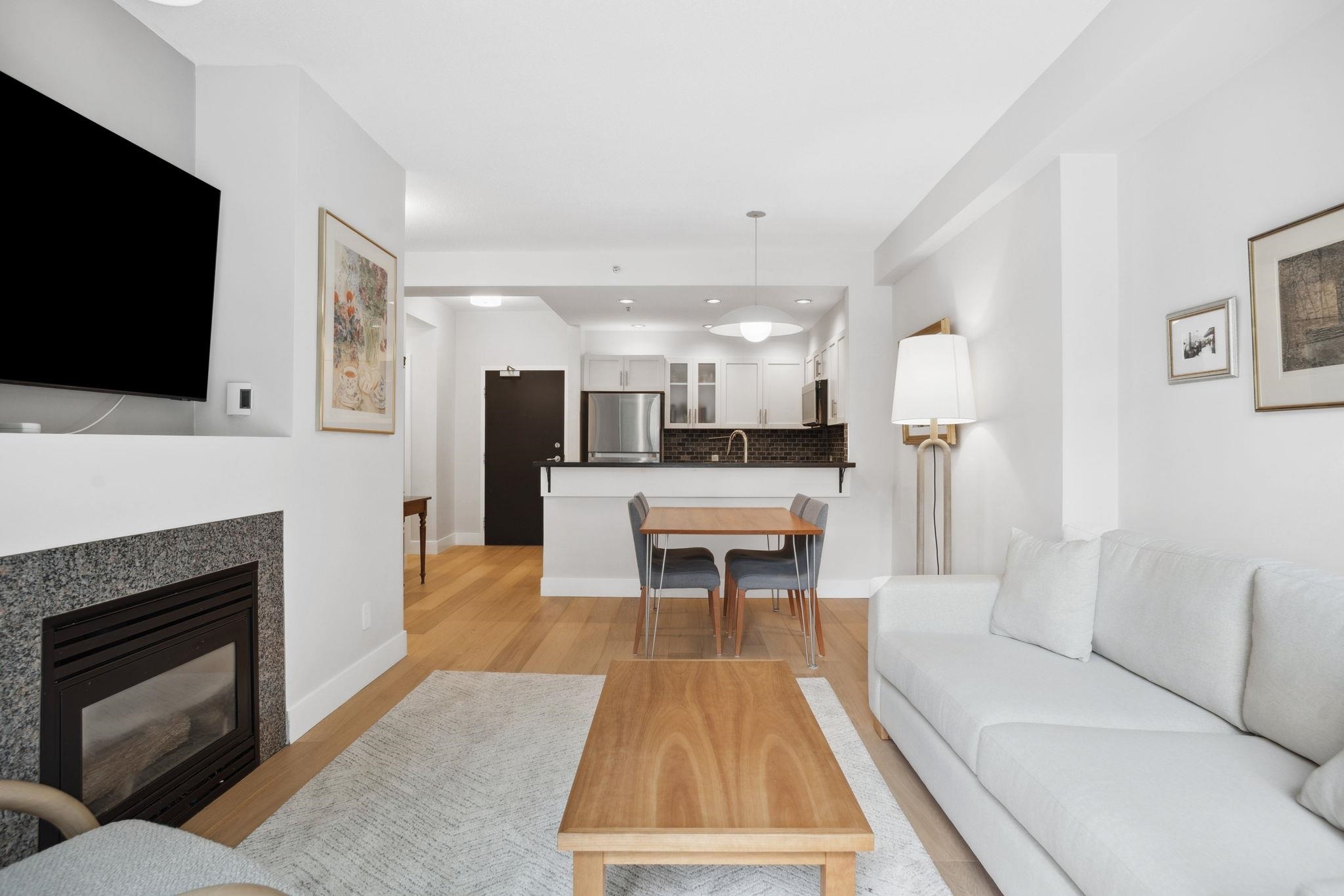 Property Photo: 1688 Robson Street 100 BC V6G 1C7
