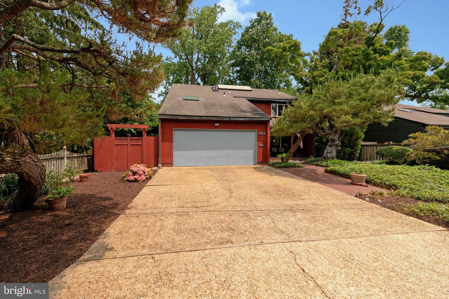 Property Photo:  311 Chestnut Street  VA 22046 
