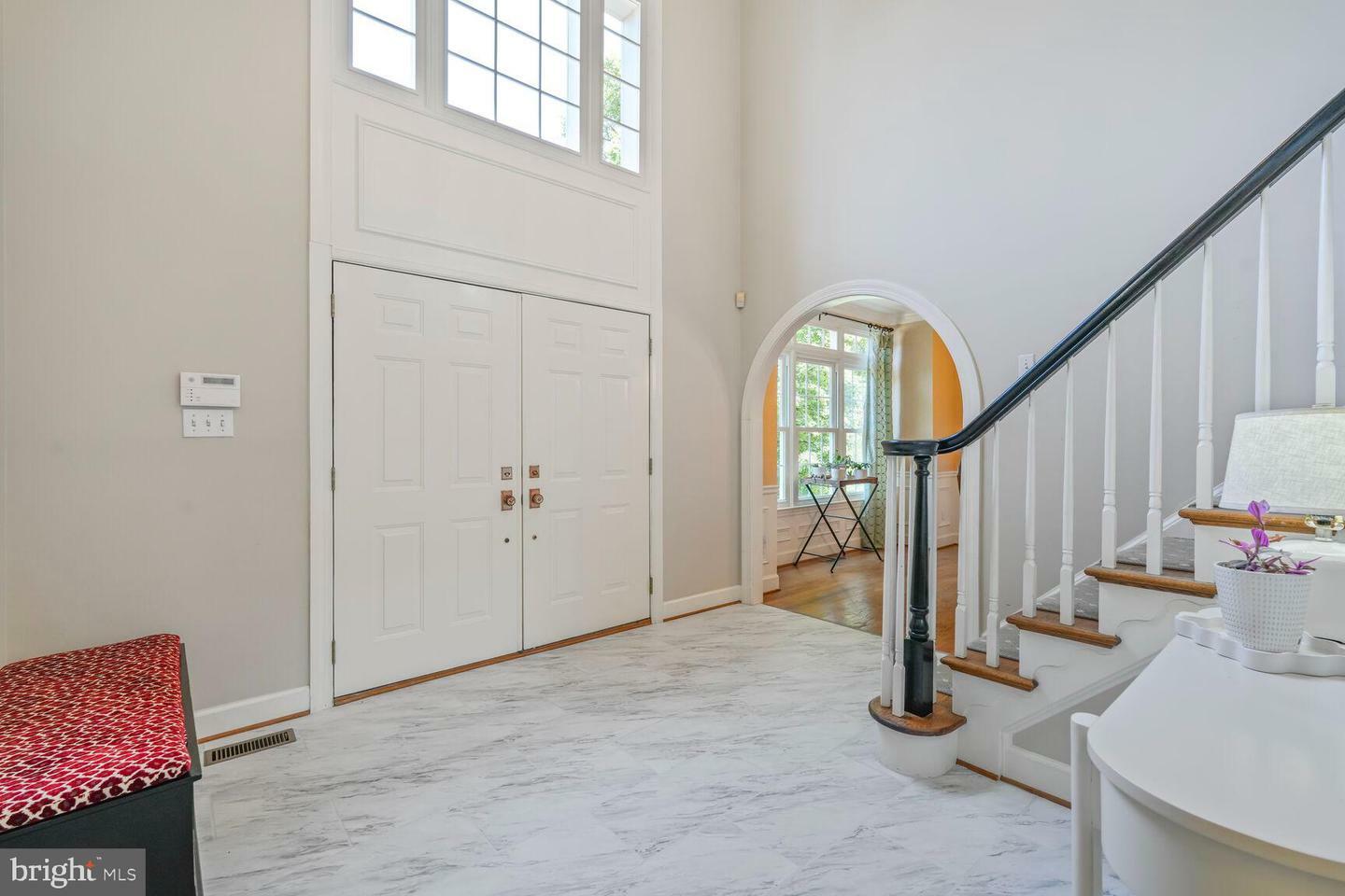 Property Photo: 6013 4th Street N VA 22203